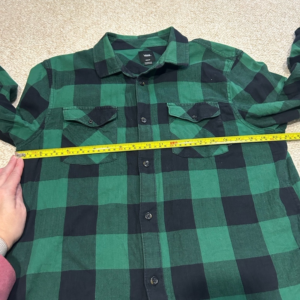 Vans Men's Green Black Checked Plaid Flannel Button Up Size Medium - Picture 9 of 10